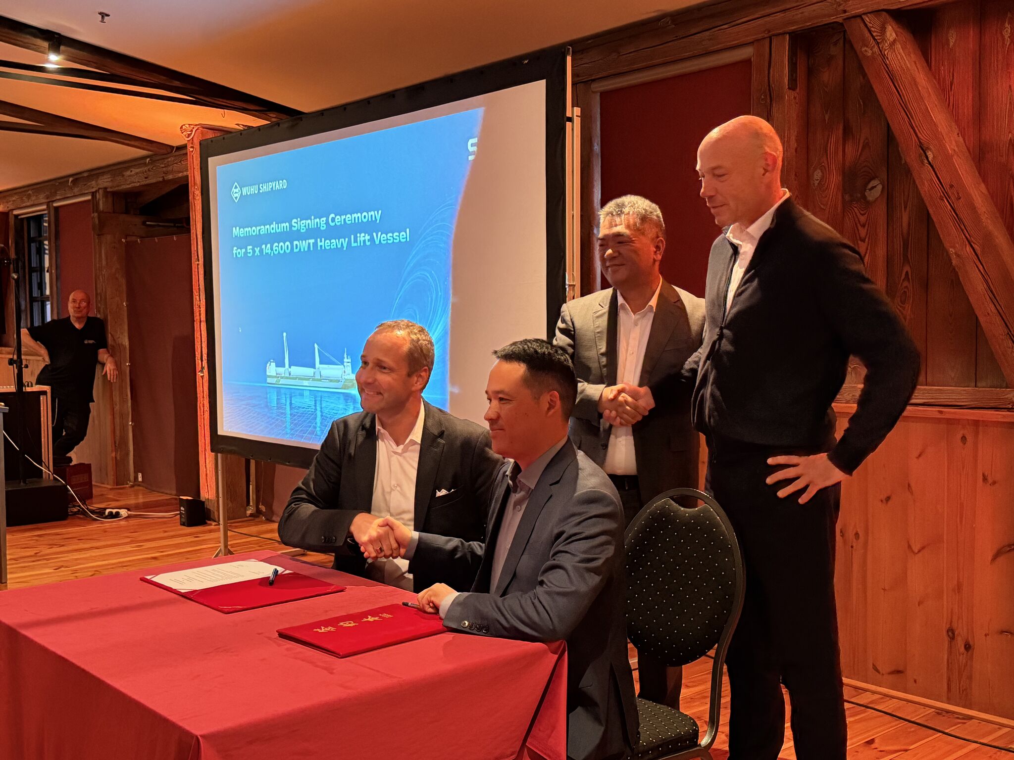 SAL Moves to Double Orca Heavy-Lift Series at Wuhu With Five-Vessel MoU
